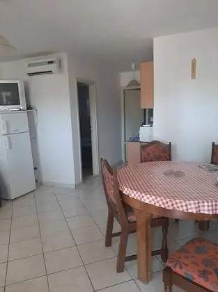 Ivan - 200 m From the Beach - A2 - Oda Düzeni