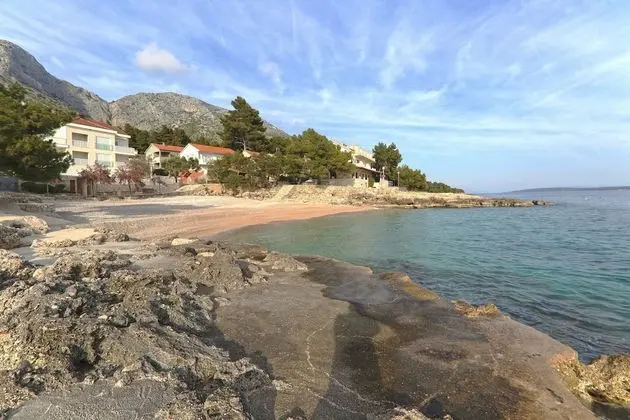 Ivan - 60m From the sea - A1
