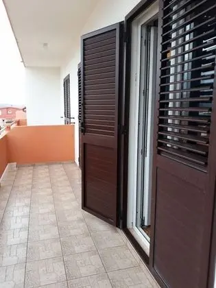 Ivo - With Nice Garden - A3