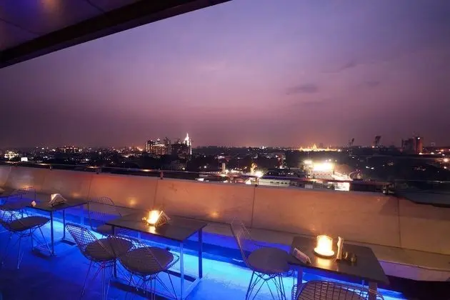 Hotel Ivory Tower