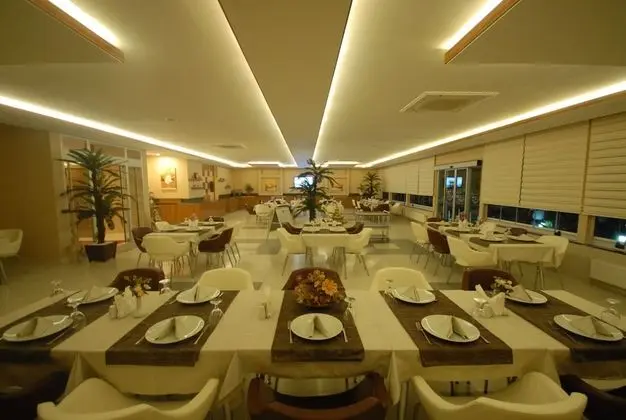 Hotel Izgi Turhan - Yerinde Yemek