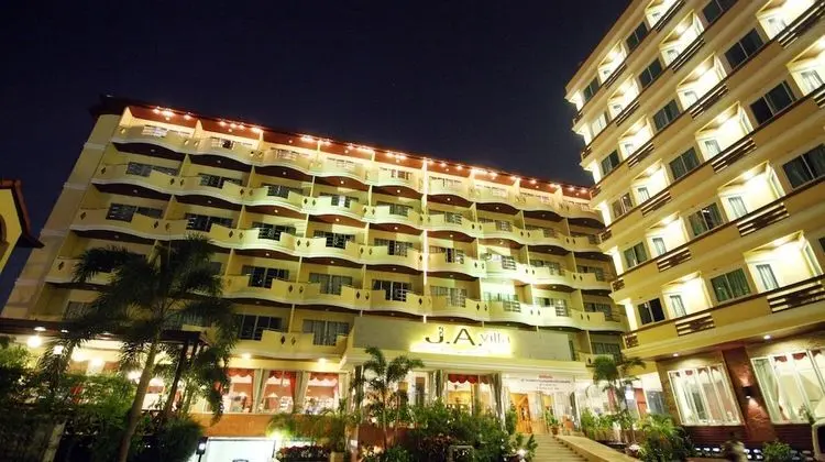 J A Villa Pattaya Hotel - Dış Mekan