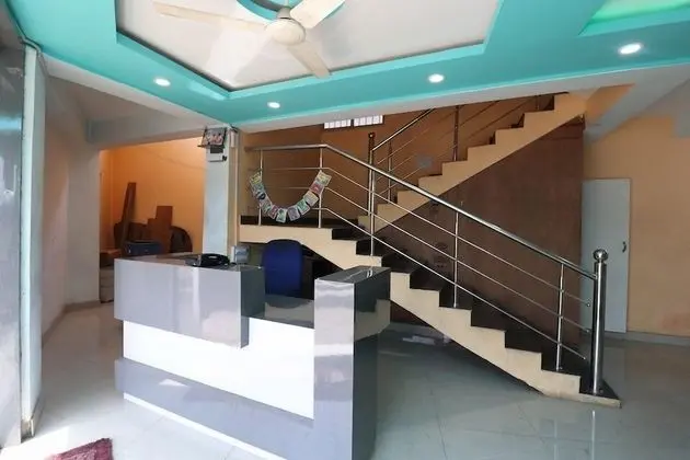 Hotel J. B Palace