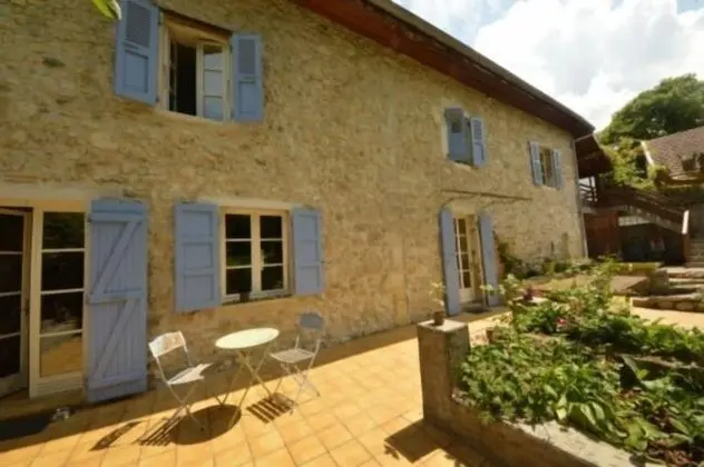 J&G House - 1