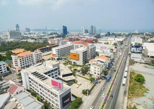 J Inspired Hotel Pattaya - Dış Mekan