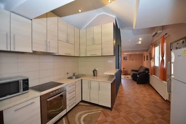 J&P Apartments Orahovac - Mutfak