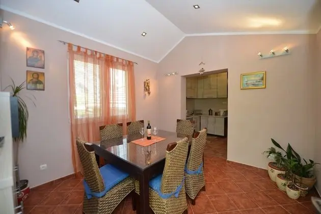 J&P Apartments Orahovac - Oda Düzeni