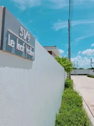 J Pool Villa Huahin - Dış Mekan