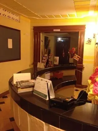 J Residence Motel Entebbe - Lobi