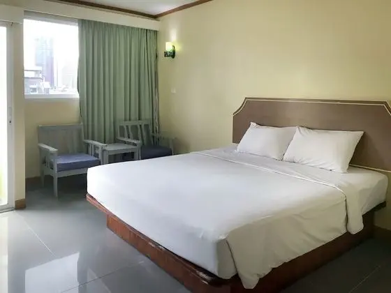 J Two S Pratunam Hotel - Oda