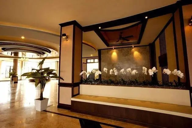 J & Y Lodge Hotel - İç Mekan