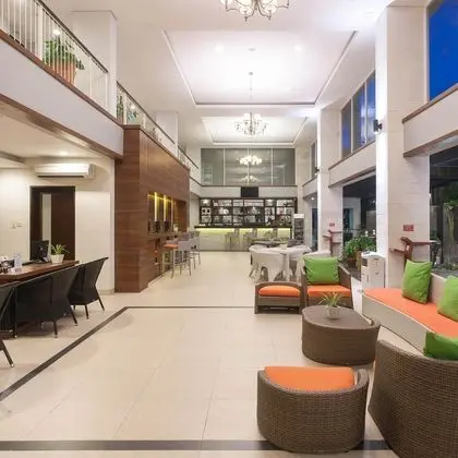 J4 Hotels Legian - Lobi