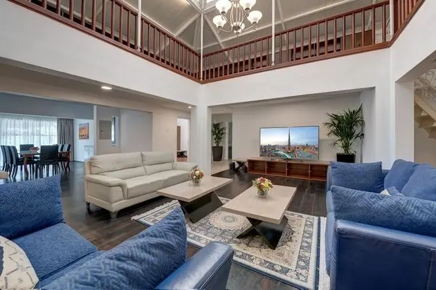 J5 Four Bedroom Villa in Al Wasl - İç Mekan