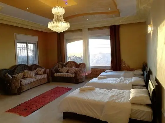 Jabal Bed & Breakfast