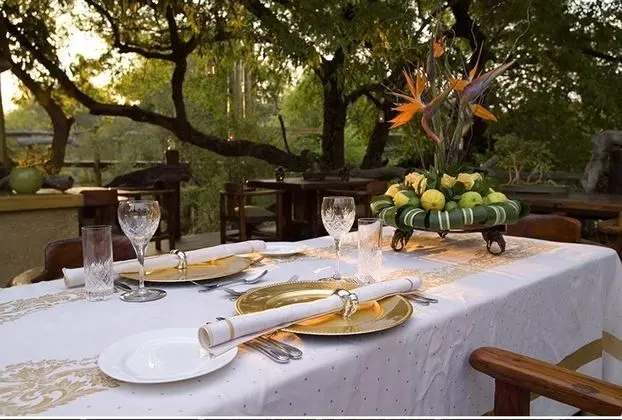 Jabulani Safari Lodge - Yeme / İçme