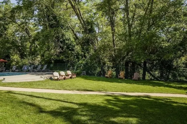 The Jack London Lodge - Dış Mekan