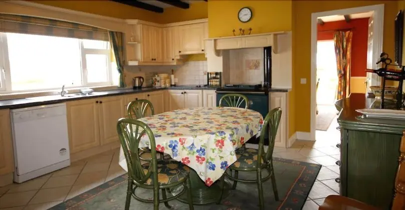 Jackie's Cottage, Claddaghduff - Mutfak
