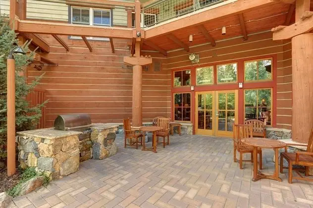 Jackpine & Black Bear Condos - Dış Mekan