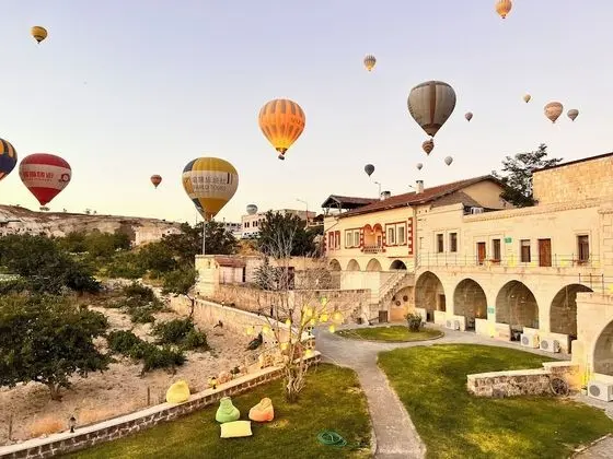 Jacob's Cave Suites