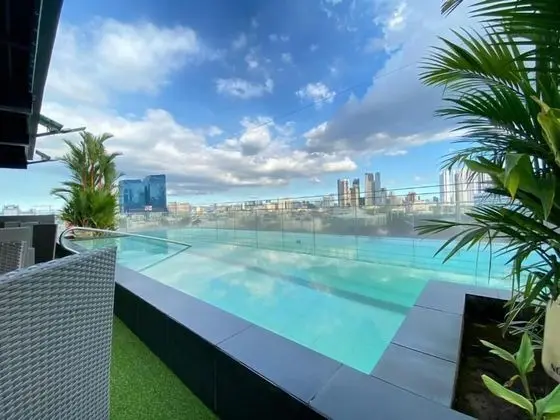 JADE HOTEL AND SUITES - Havuz
