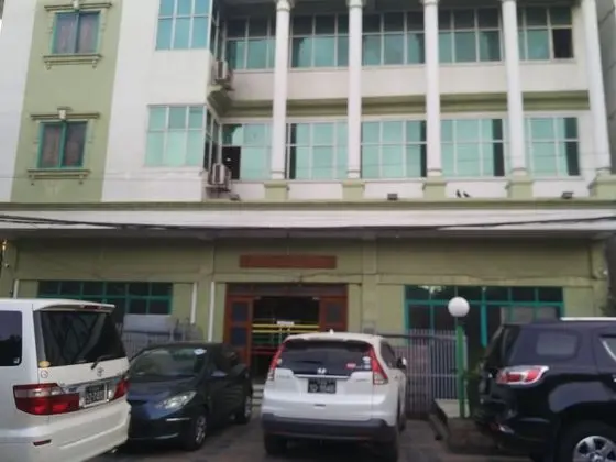 Jade Hotel