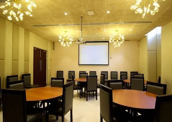 Jagadish Hotels Sankey Road - Yerinde Yemek