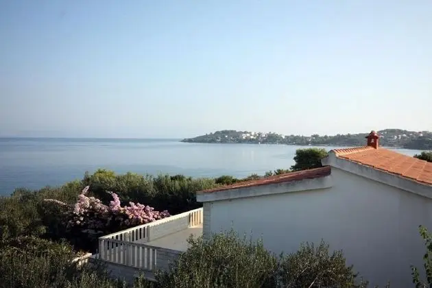 Jagoda - Next to the sea - C3