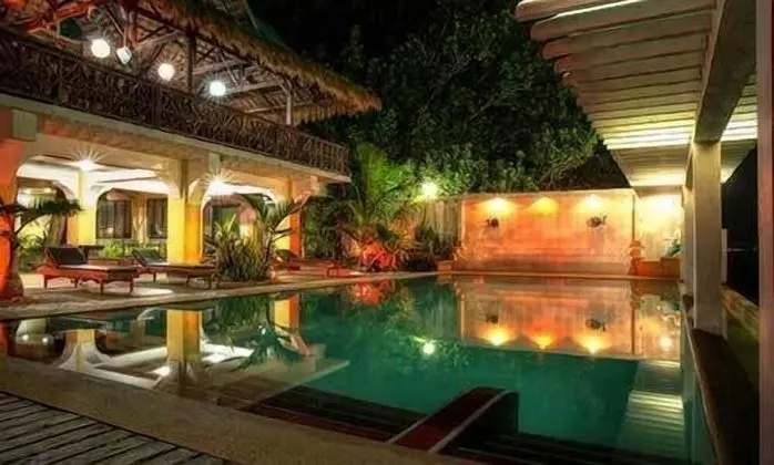 Jaimee's Hotel Resort & Restaurant - Havuz