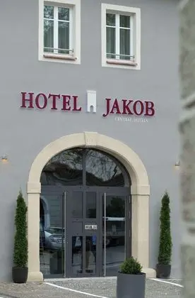 Jakob Regensburg - Dış Mekan