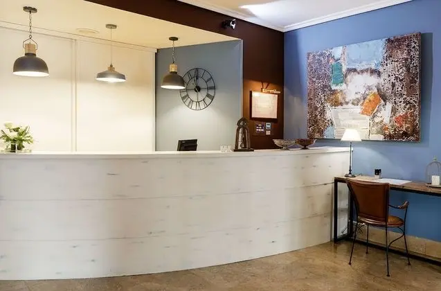 Hotel Jakue - Lobi