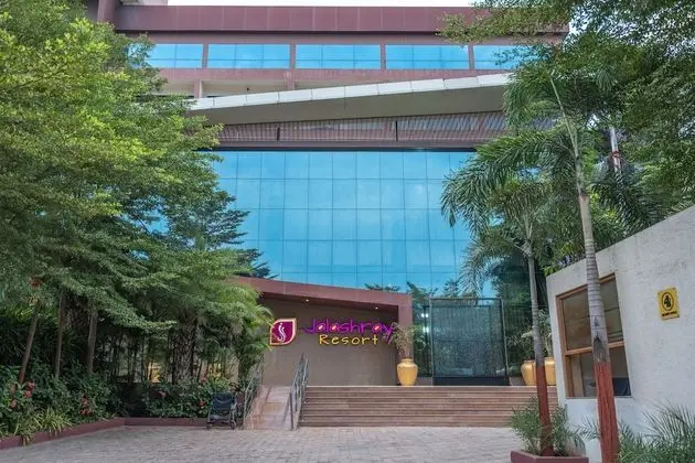 Jalashray Resort