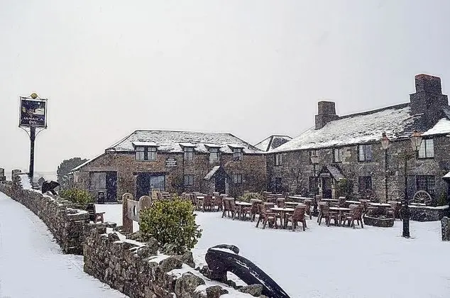 Jamaica Inn - Dış Mekan