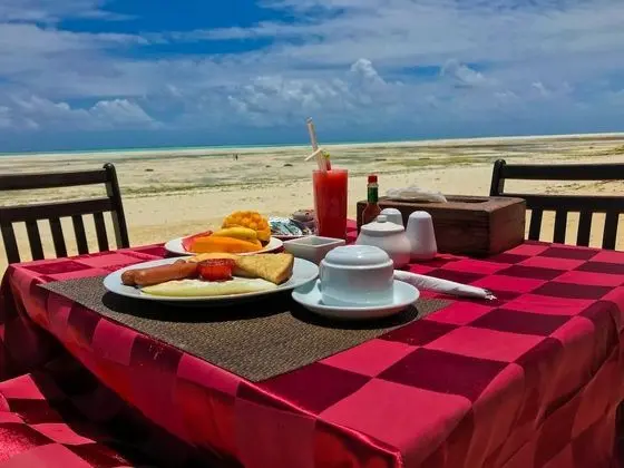 Jambiani White Sands Beach Bungalows - Yerinde Yemek
