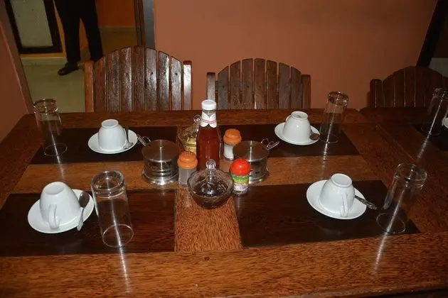 Jambo Guest House - Yerinde Yemek