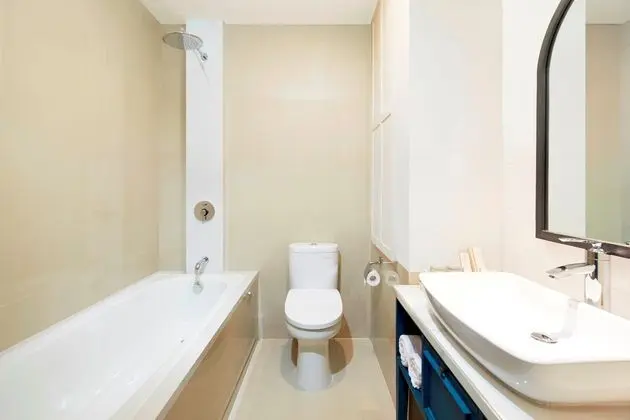 JAMBULUWUK THAMRIN HOTEL