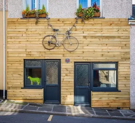 James Place @ Dowlais - Dış Mekan