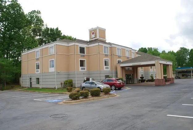 Jameson Inn and Suites Riverdale - Dış Mekan