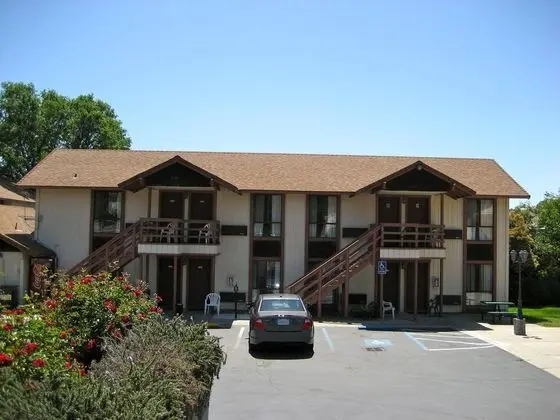 Jamestown Railtown Motel