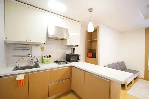 Jamsil Stn & Galleria Palace Apt B