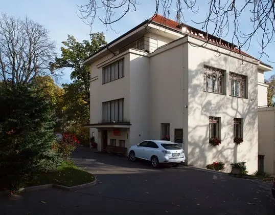 Hotel Jana / Pension Domov Mladeze