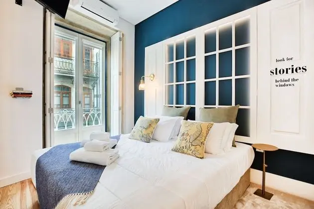 Janelas de São Bento by Porto City Hosts