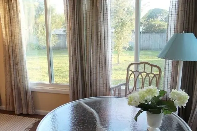 Jane's Cozy Cottage - Rental Ready