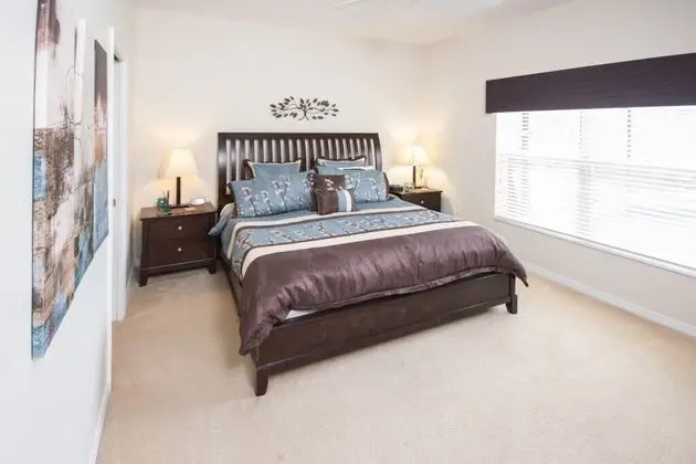 Janet's West Haven 4 Bedroom Home by Redawning - Oda