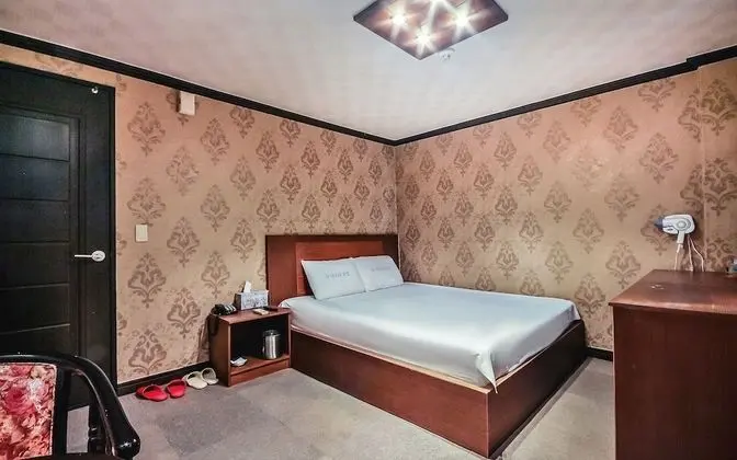 Jangseong Hotel New Napori