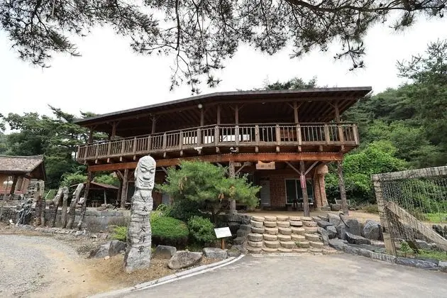 Jangseung Park Pension