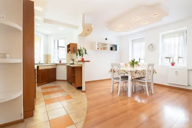 Jantar ApartamentyCity Center 10Gierczak - Mutfak