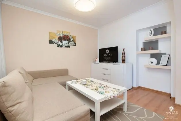 Jantar ApartamentyCity Center 10Gierczak - Oda Düzeni