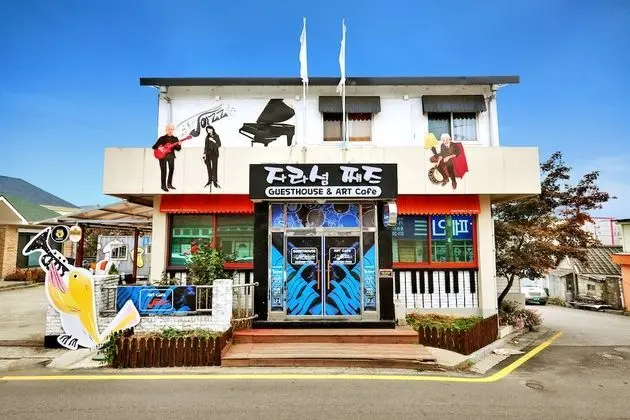 Jarasum Guesthouse - Hostel