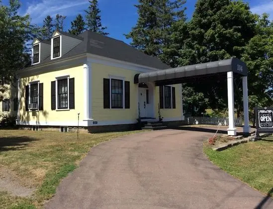 Jardine's Inn - 1