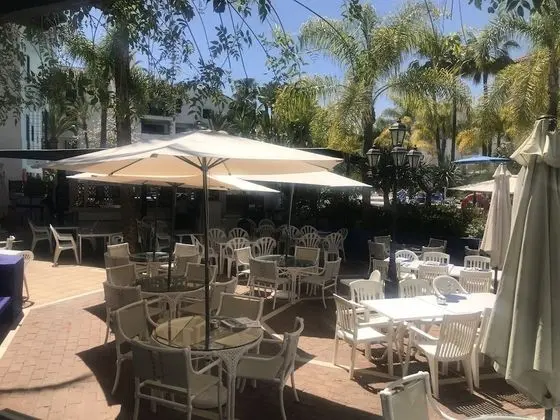 Jardines Las Golondrinas Elviria - Yerinde Yemek